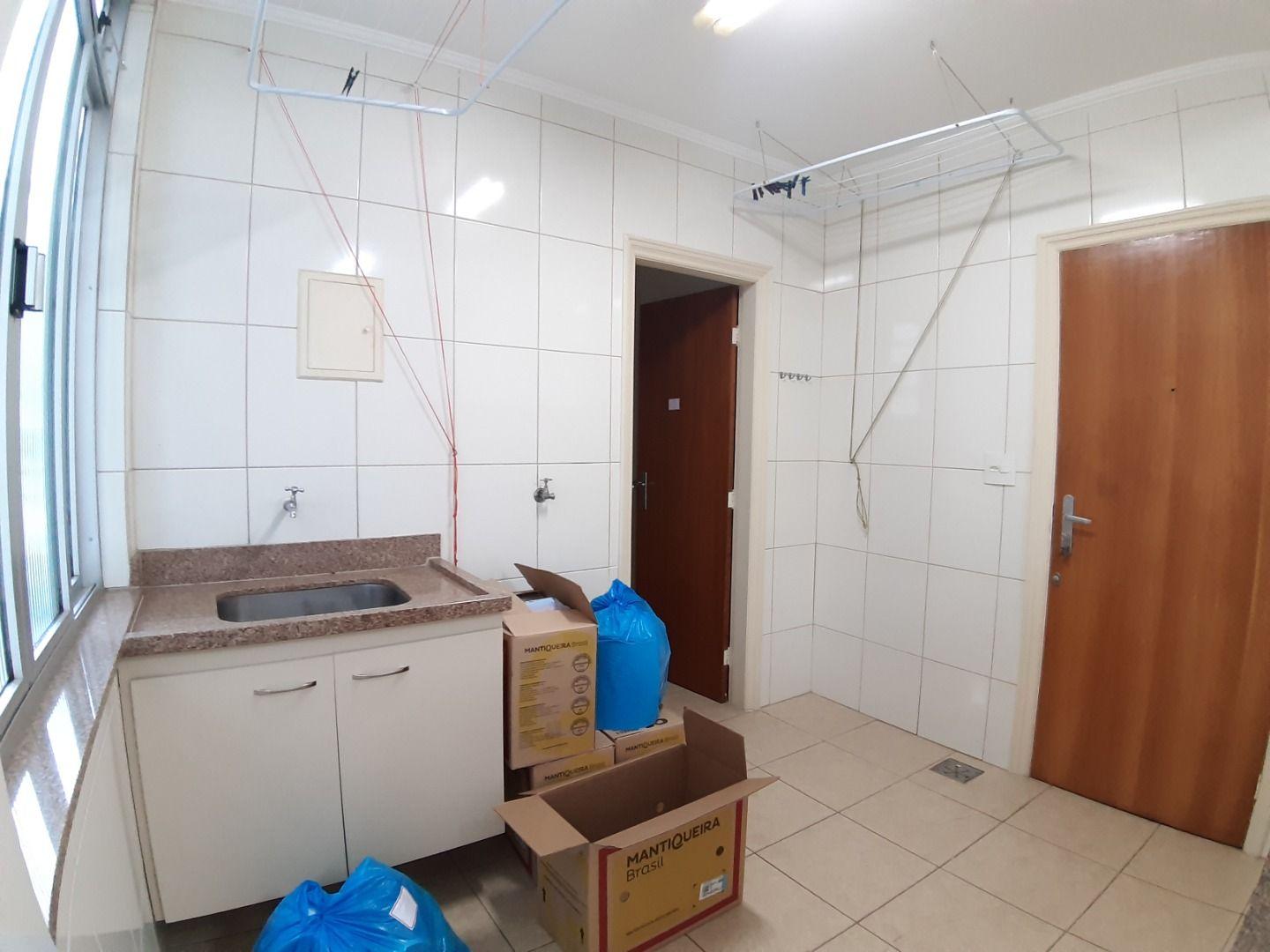 Apartamento à venda com 3 quartos, 162m² - Foto 23