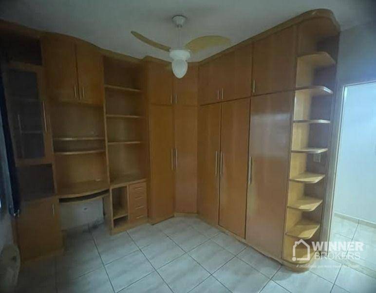 Casa à venda com 5 quartos, 220m² - Foto 6