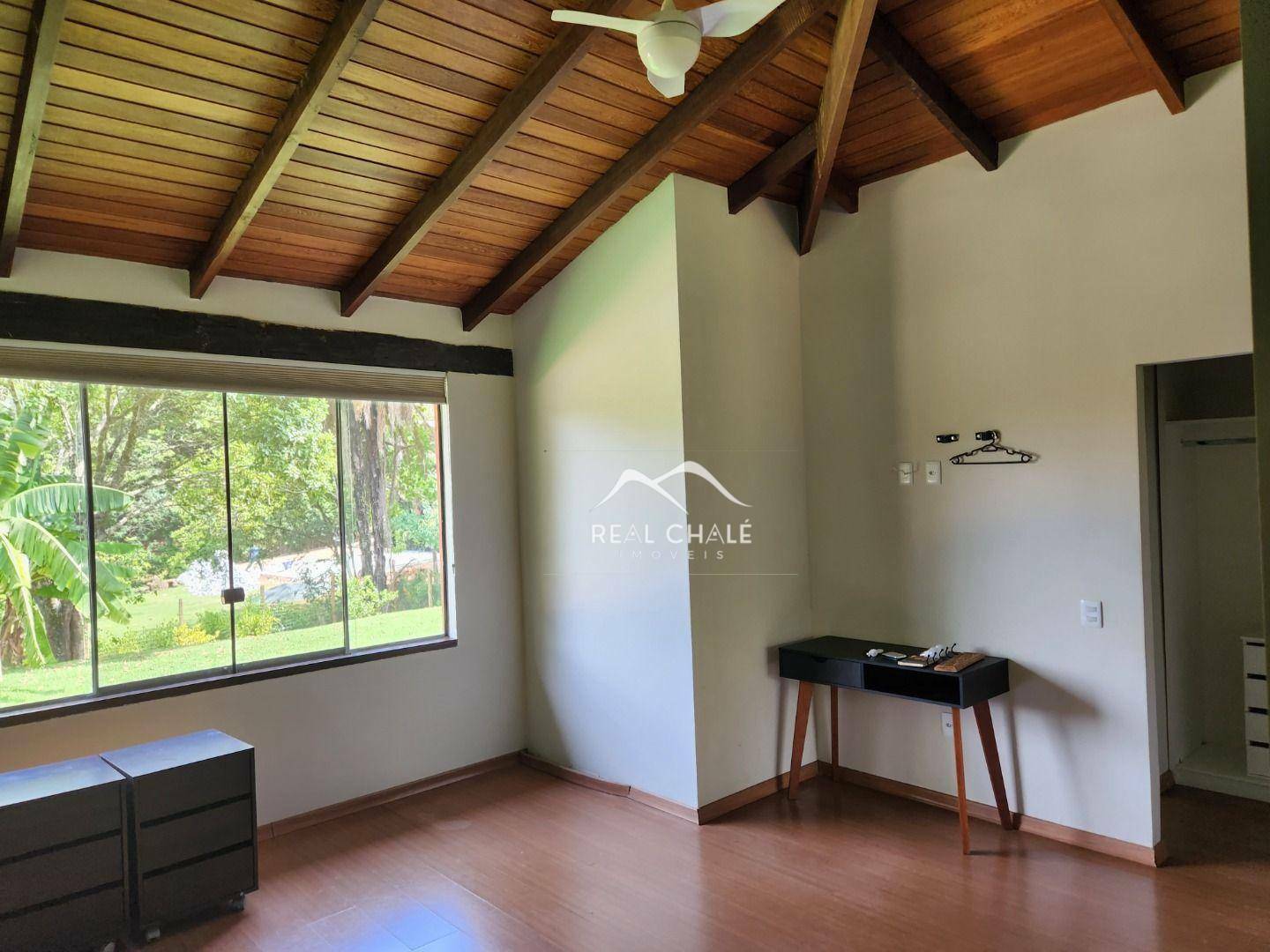 Casa de Condomínio à venda com 4 quartos, 230m² - Foto 14