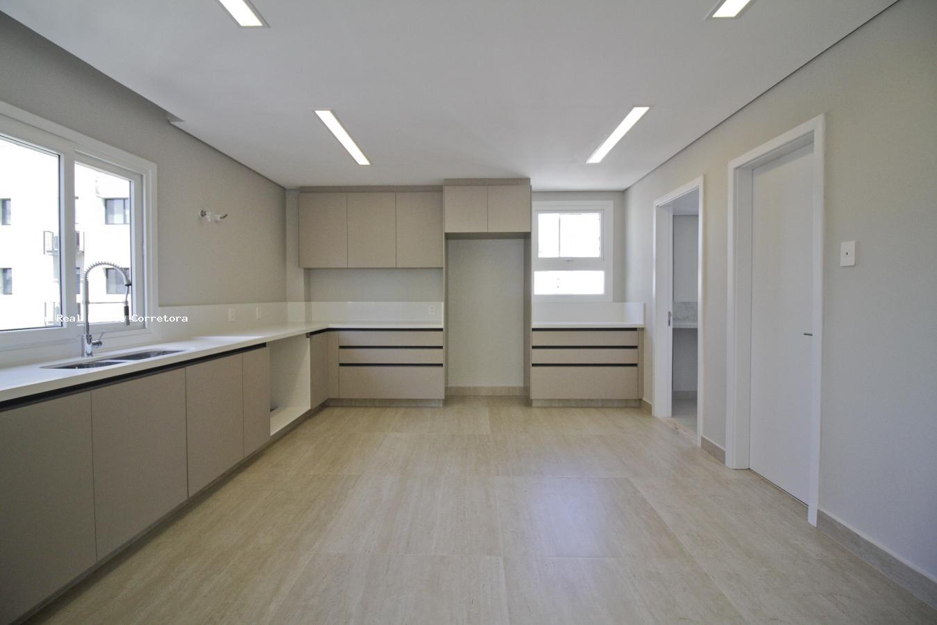 Apartamento à venda com 3 quartos, 250m² - Foto 20