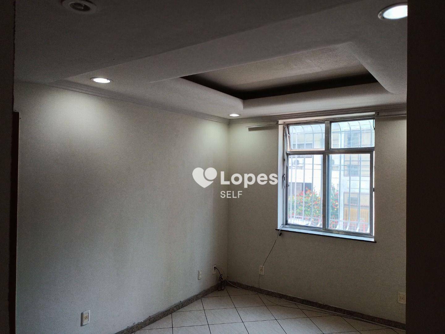 Apartamento à venda com 3 quartos, 85m² - Foto 1