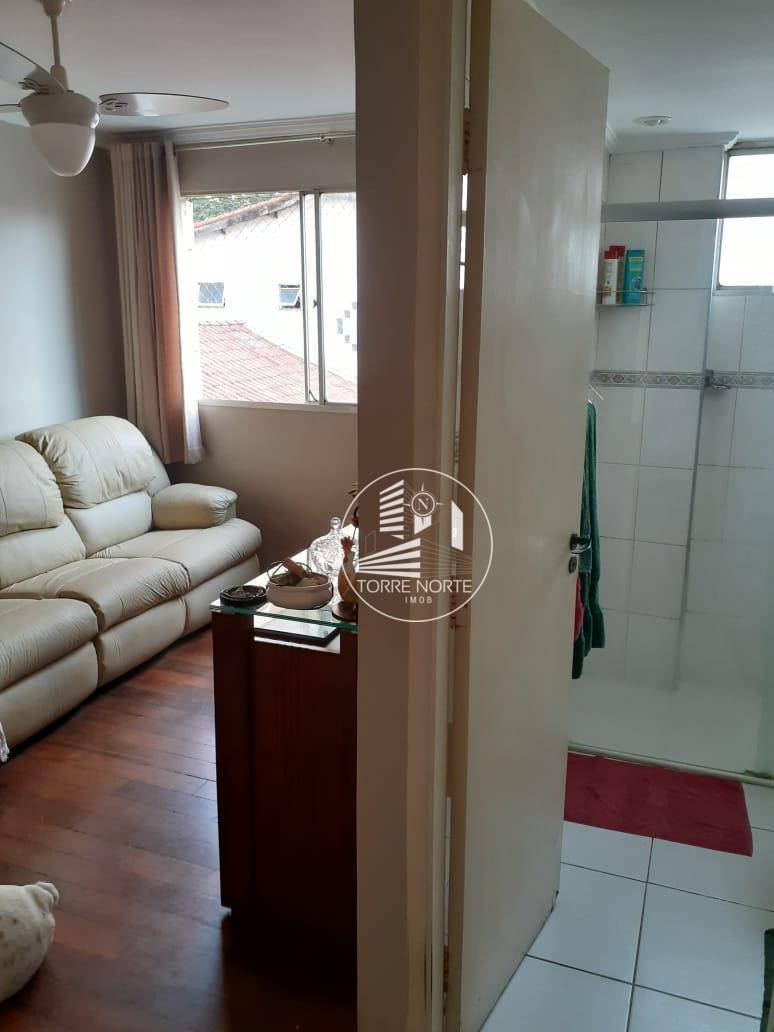 Apartamento à venda com 2 quartos, 70m² - Foto 7