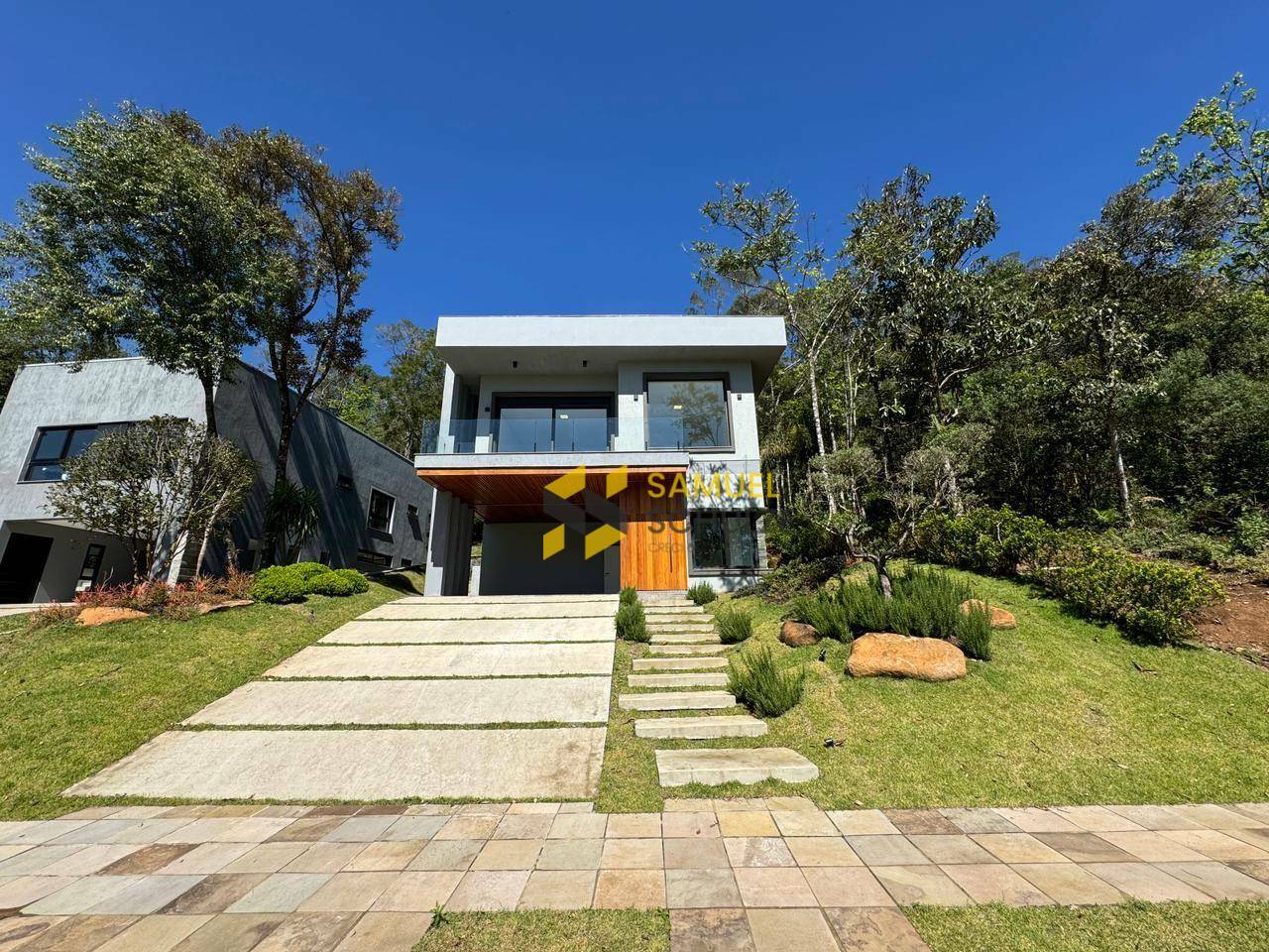 Casa de Condomínio à venda com 3 quartos, 247m² - Foto 3