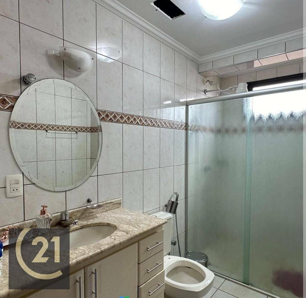 Apartamento à venda com 3 quartos, 137m² - Foto 4