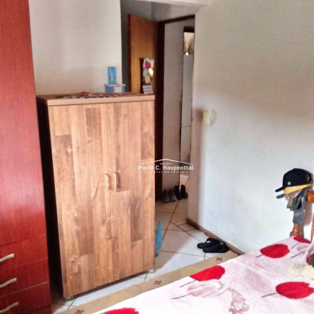 Casa à venda com 3 quartos, 70m² - Foto 11