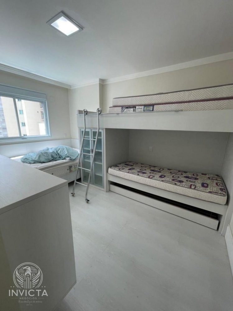 Apartamento à venda com 3 quartos, 128m² - Foto 13