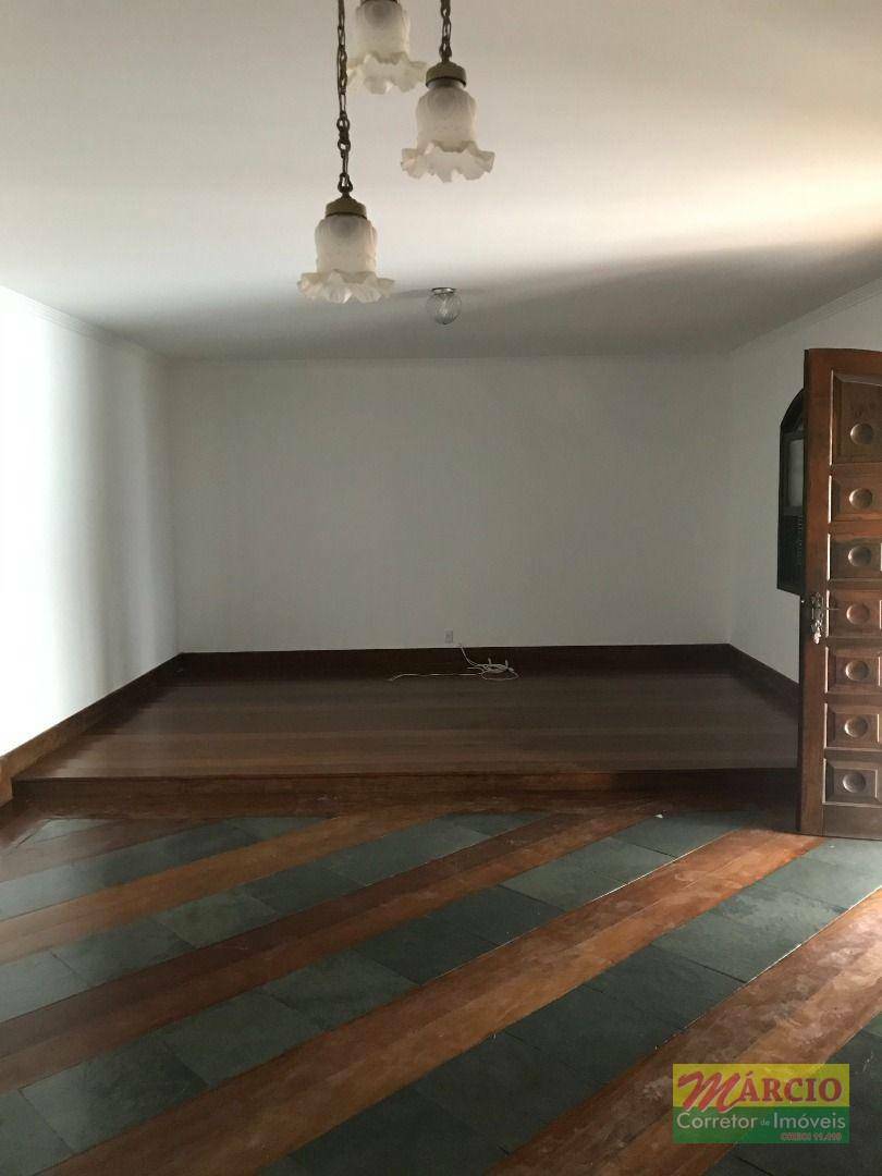 Casa à venda e aluguel com 3 quartos, 500m² - Foto 5
