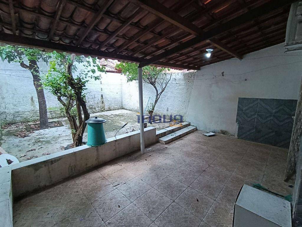 Casa para alugar com 2 quartos, 100M2 - Foto 27