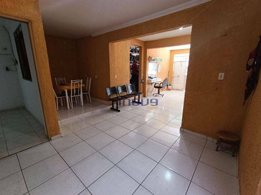 Casa, 3 quartos, 138 m² - Foto 2