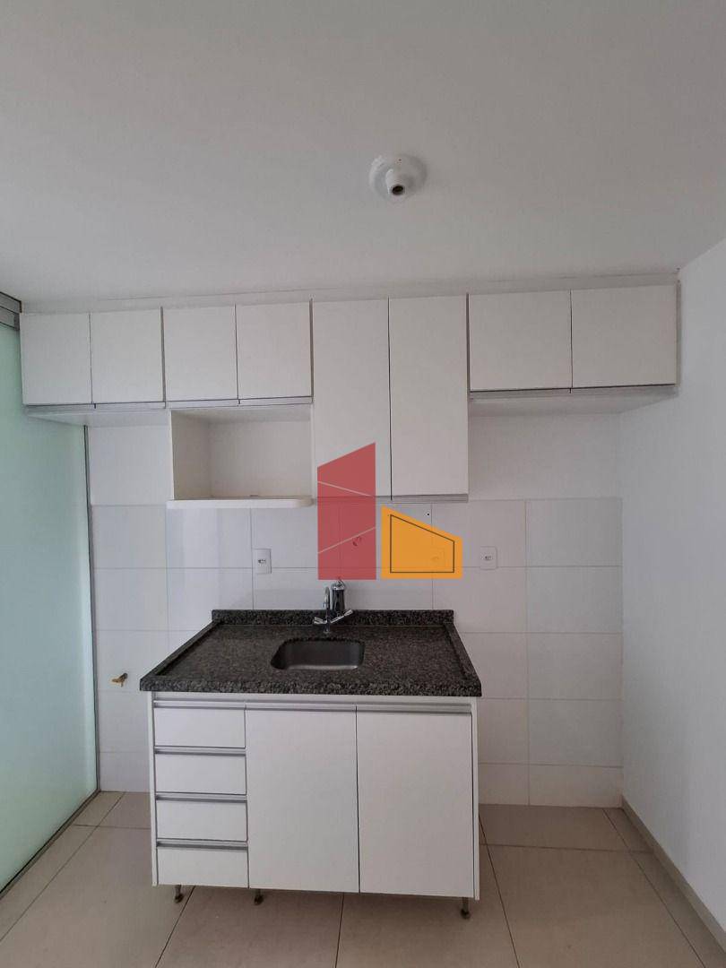 Apartamento à venda com 2 quartos, 65m² - Foto 2