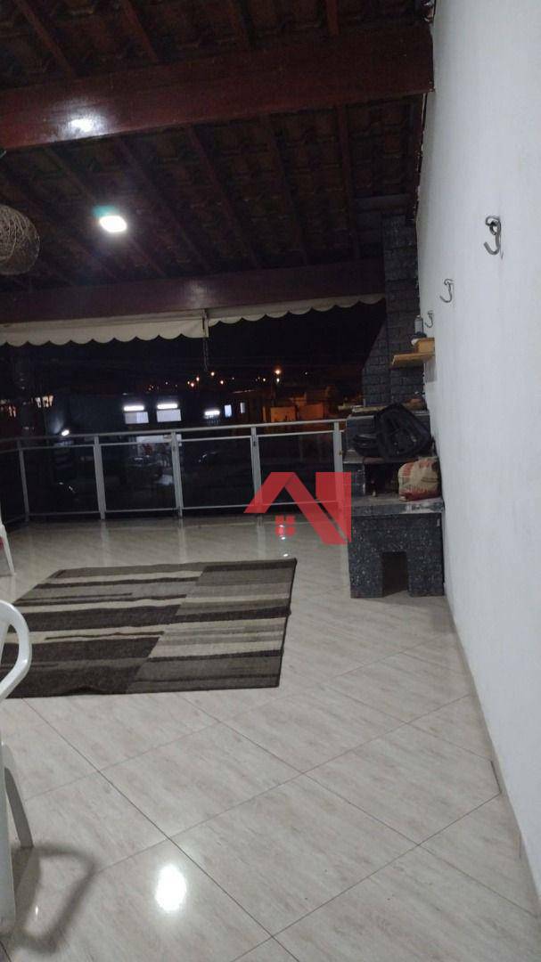 Sobrado à venda com 4 quartos, 180m² - Foto 2