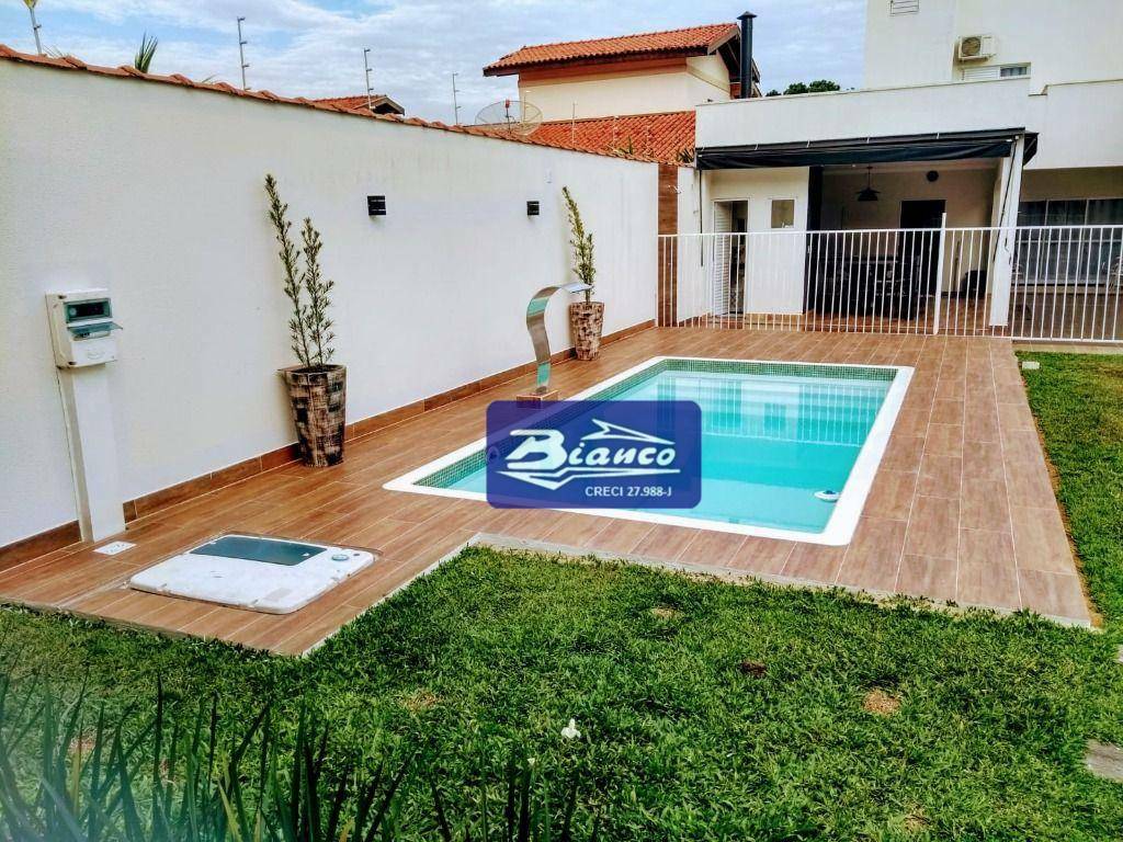 Casa à venda com 3 quartos, 287m² - Foto 2