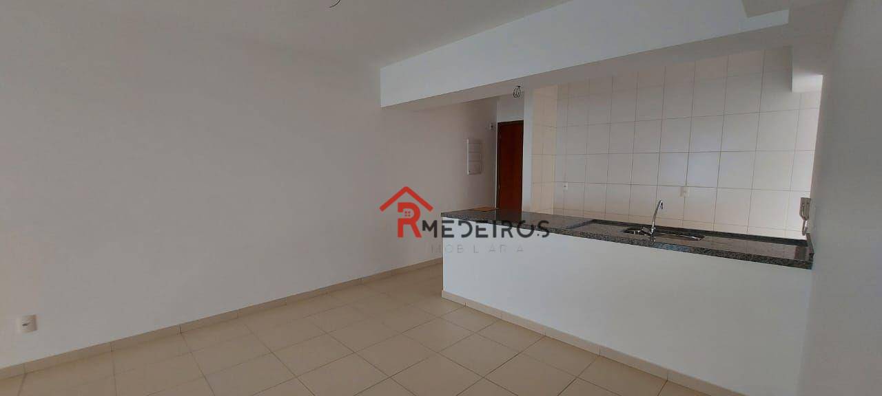 Apartamento à venda com 3 quartos, 111m² - Foto 3