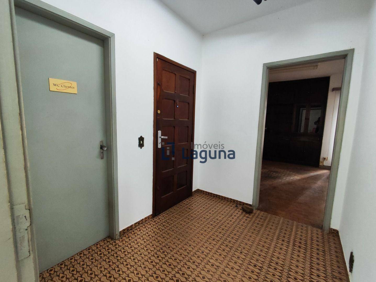 Casa para alugar com 3 quartos, 285m² - Foto 12