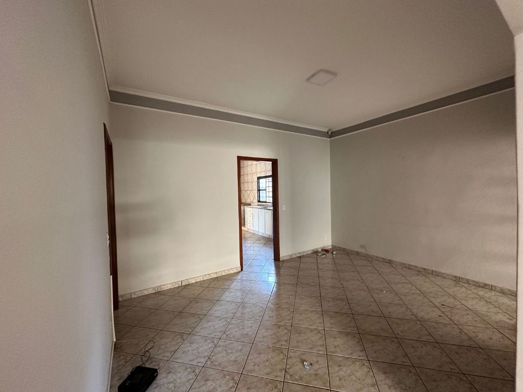 Casa à venda com 3 quartos, 373m² - Foto 30