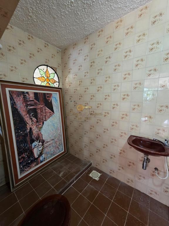Casa de Condomínio para alugar com 4 quartos, 330m² - Foto 31