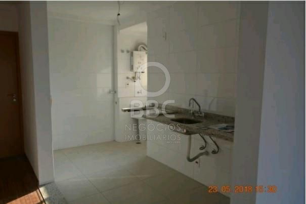 Apartamento à venda com 2 quartos, 60m² - Foto 6