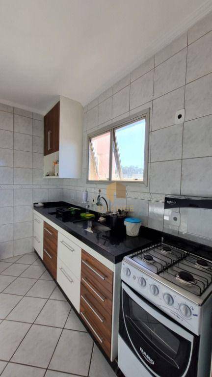 Apartamento à venda com 2 quartos, 80m² - Foto 7