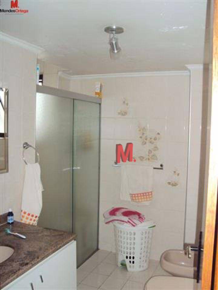 Apartamento à venda com 3 quartos, 147m² - Foto 24