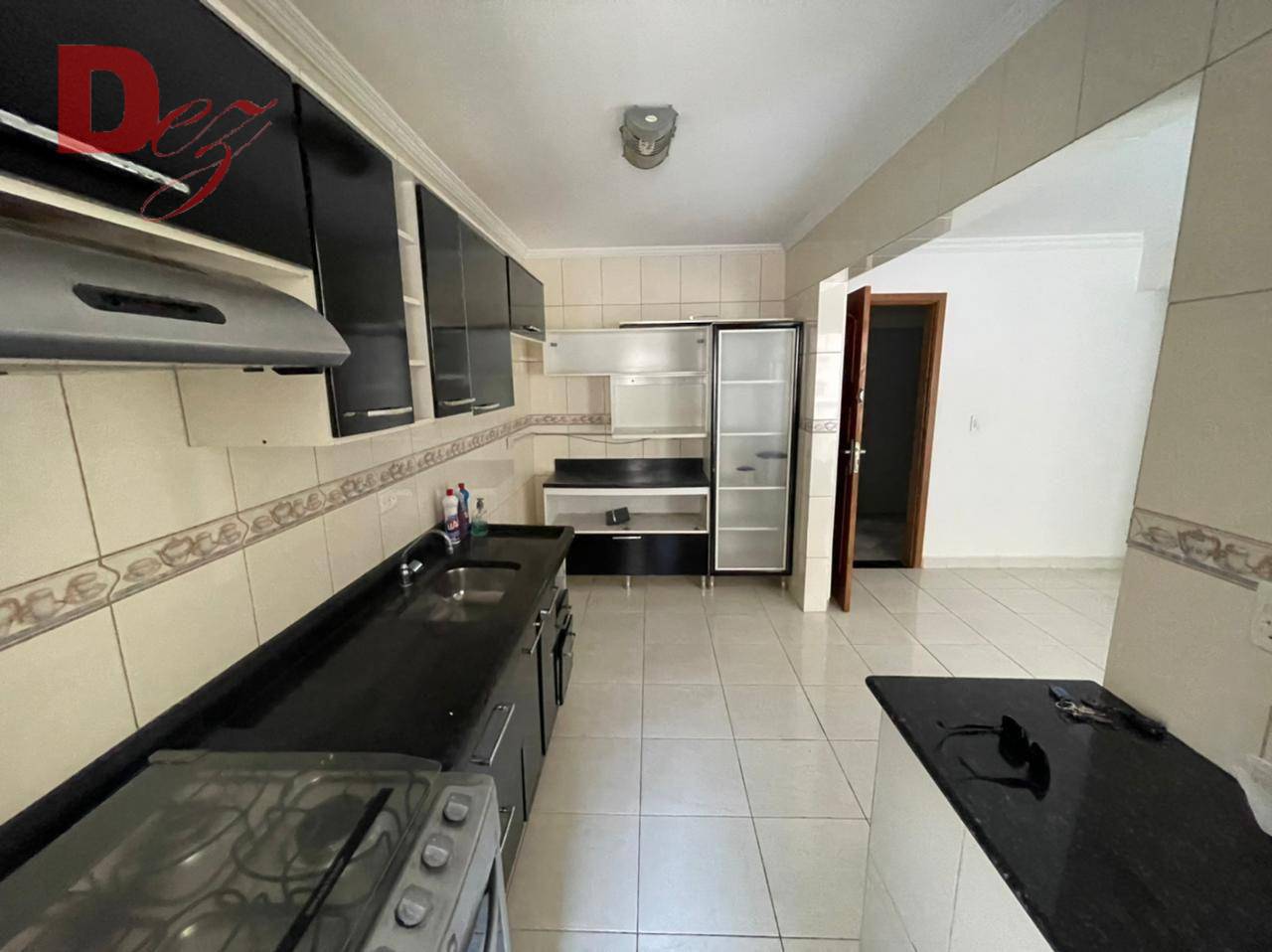 Apartamento à venda com 2 quartos, 69m² - Foto 2