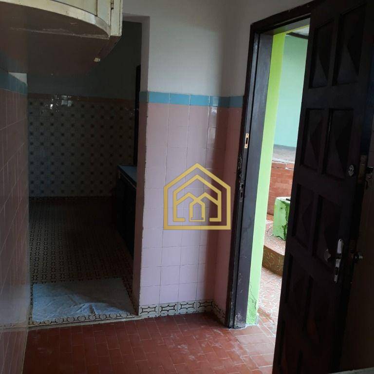 Casa à venda com 3 quartos, 185m² - Foto 25