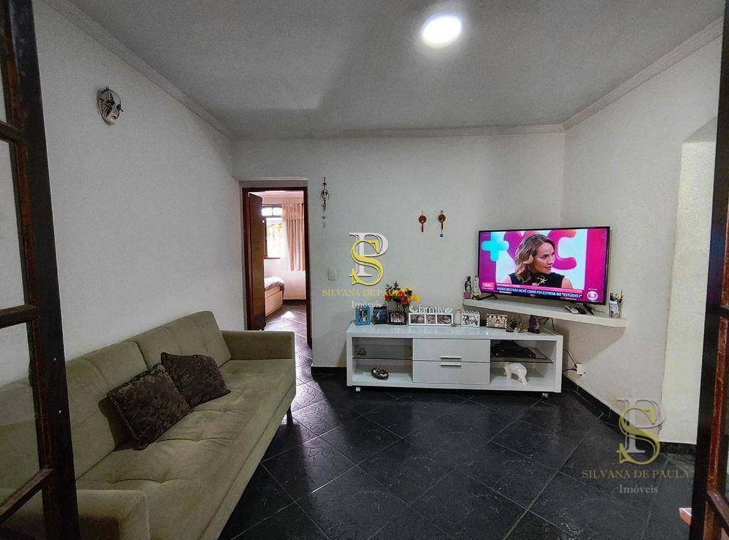 Casa à venda com 3 quartos, 220m² - Foto 13