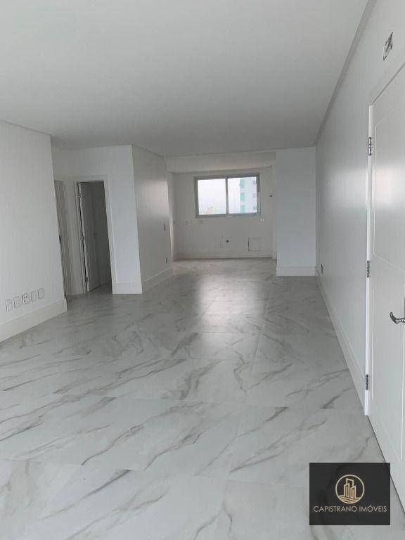 Apartamento à venda com 3 quartos, 151m² - Foto 20