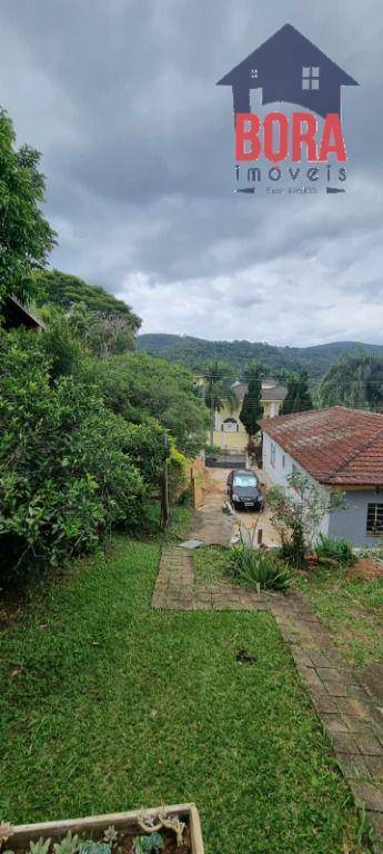 Casa à venda com 3 quartos, 210m² - Foto 23