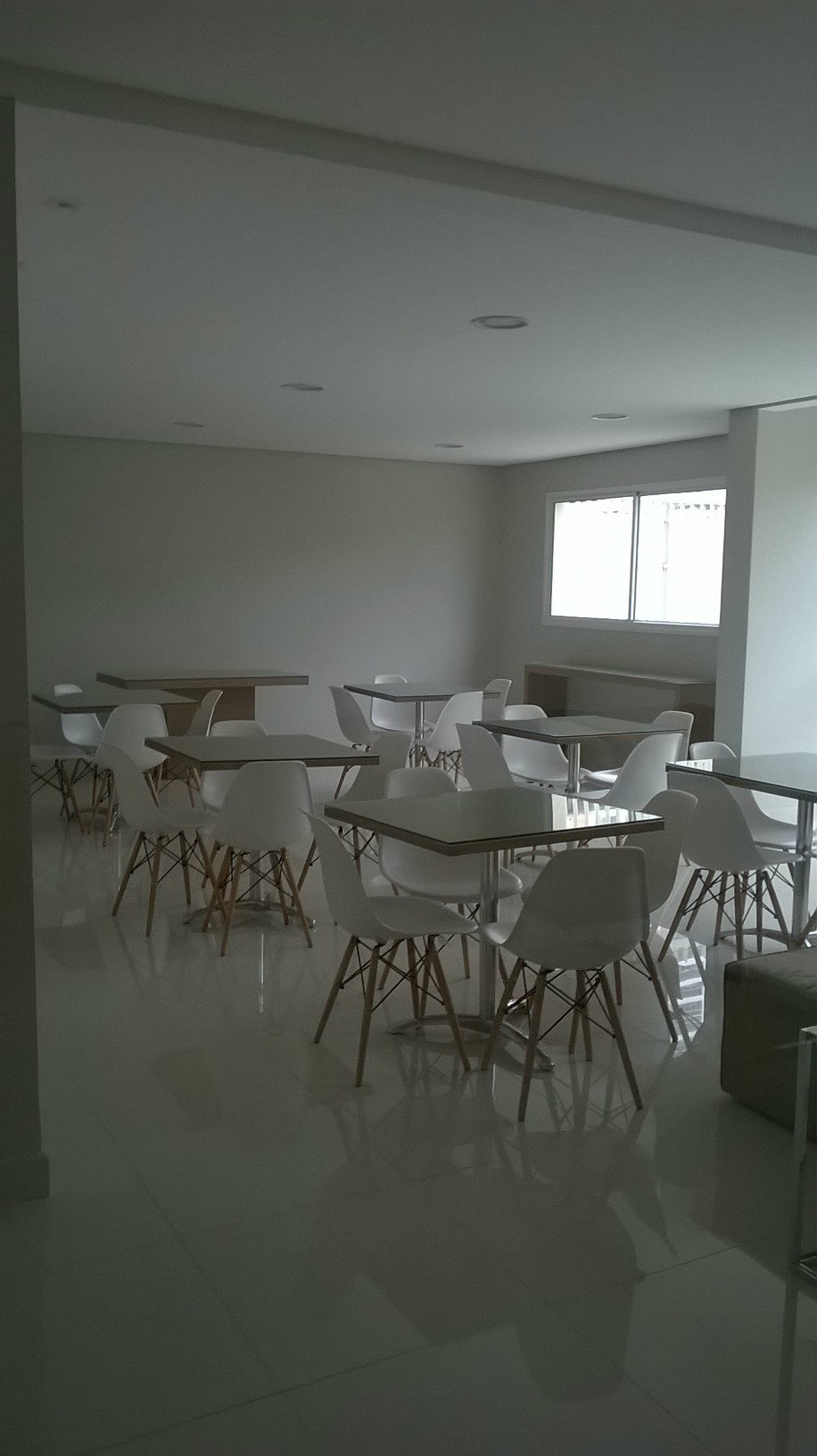 Apartamento à venda com 2 quartos, 66m² - Foto 2