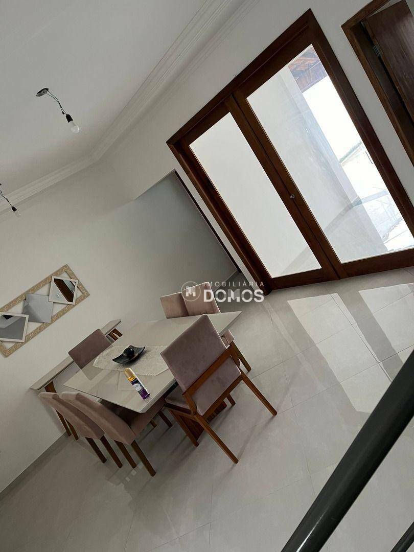 Casa à venda com 3 quartos, 300m² - Foto 10