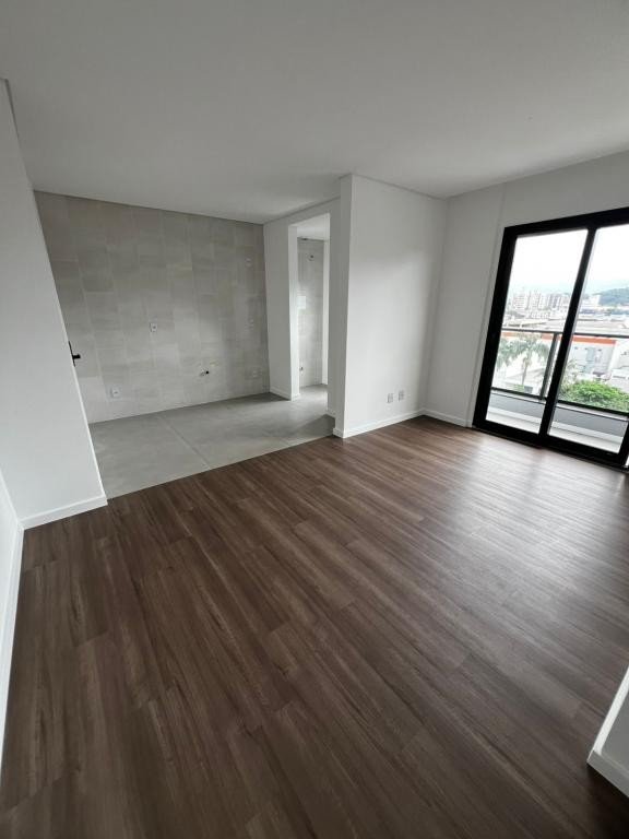 Apartamento à venda com 2 quartos, 68m² - Foto 6