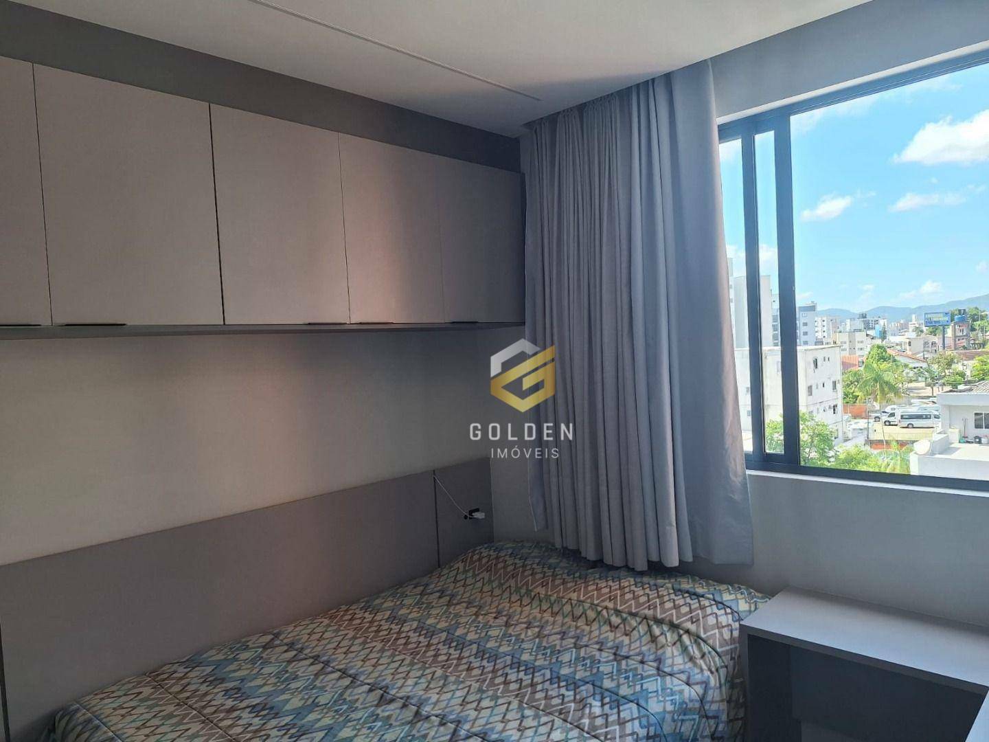 Apartamento à venda com 2 quartos, 65m² - Foto 14