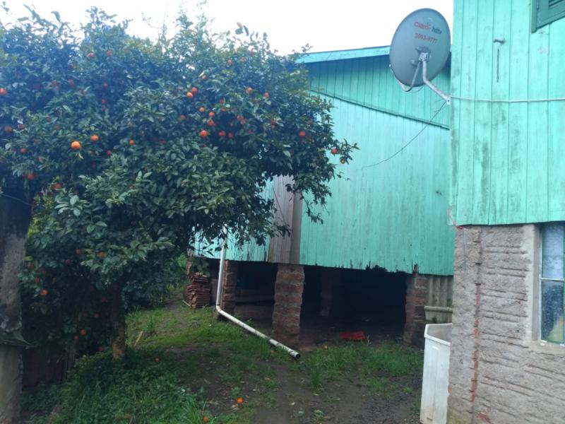 Casa à venda com 2 quartos, 70m² - Foto 4