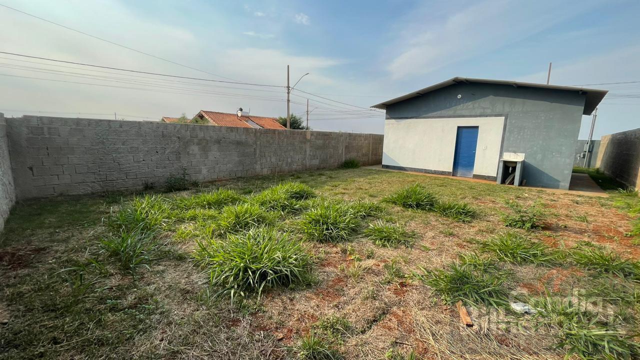 Casa à venda com 2 quartos, 250m² - Foto 4