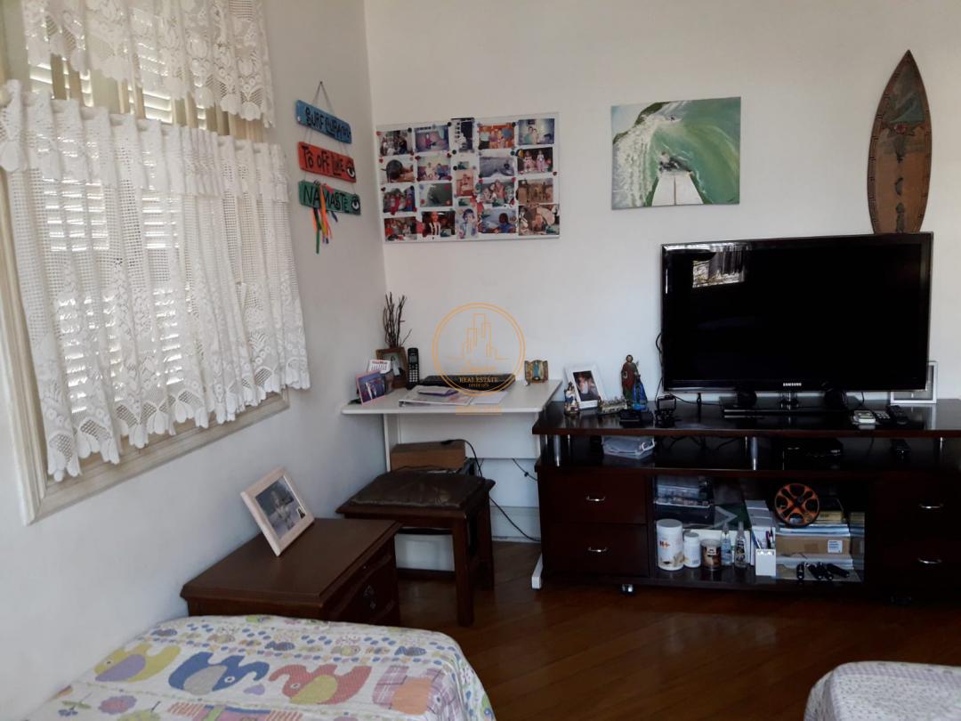 Casa à venda com 3 quartos, 240m² - Foto 15