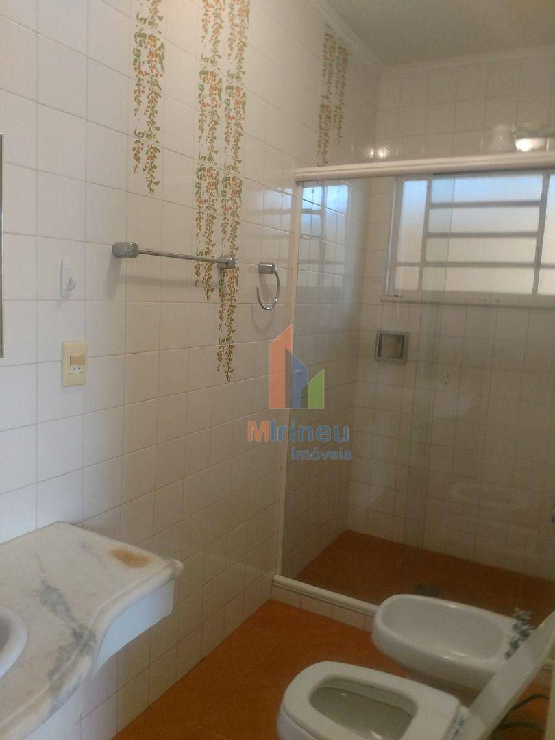 Casa à venda com 3 quartos, 200m² - Foto 19