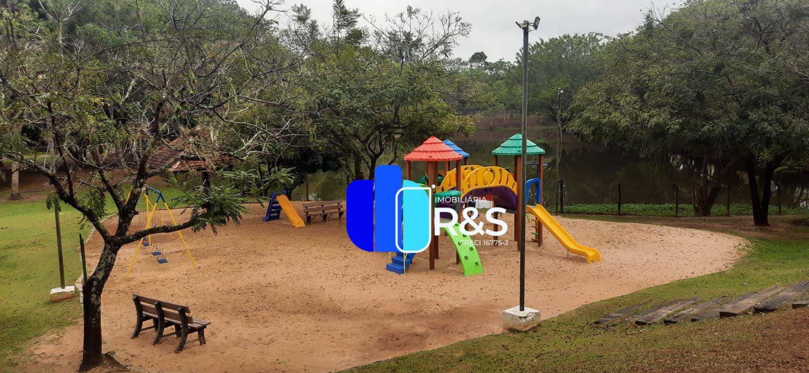 Casa de Condomínio para alugar com 3 quartos, 256m² - Foto 48
