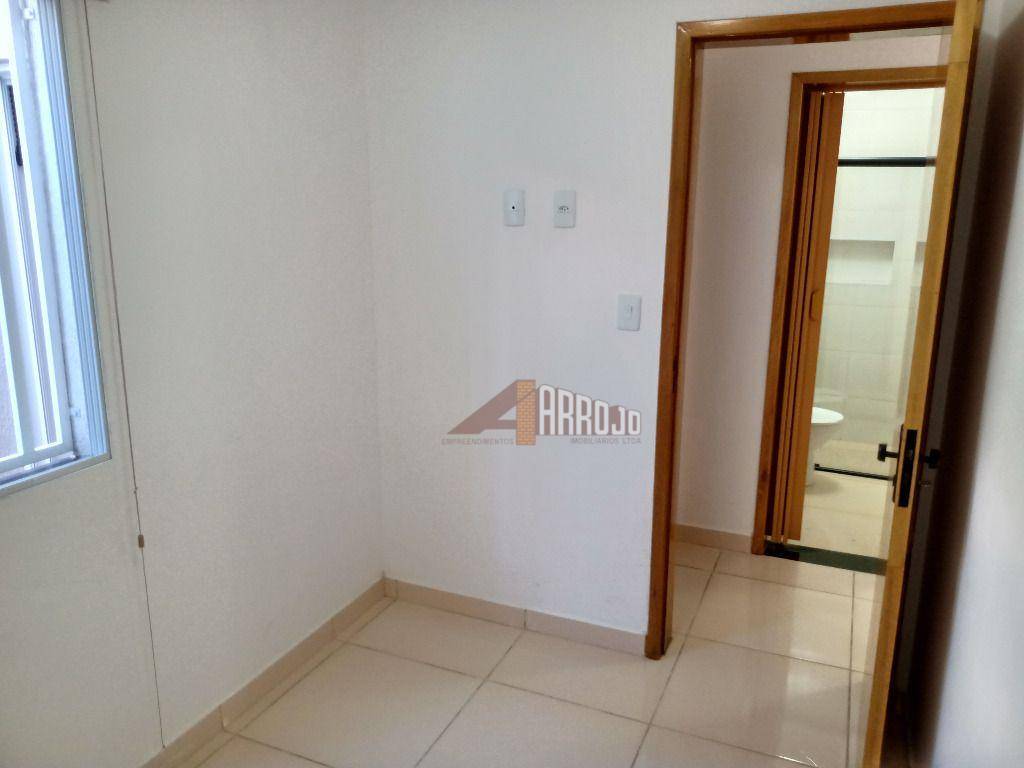 Apartamento para alugar com 2 quartos, 38m² - Foto 8