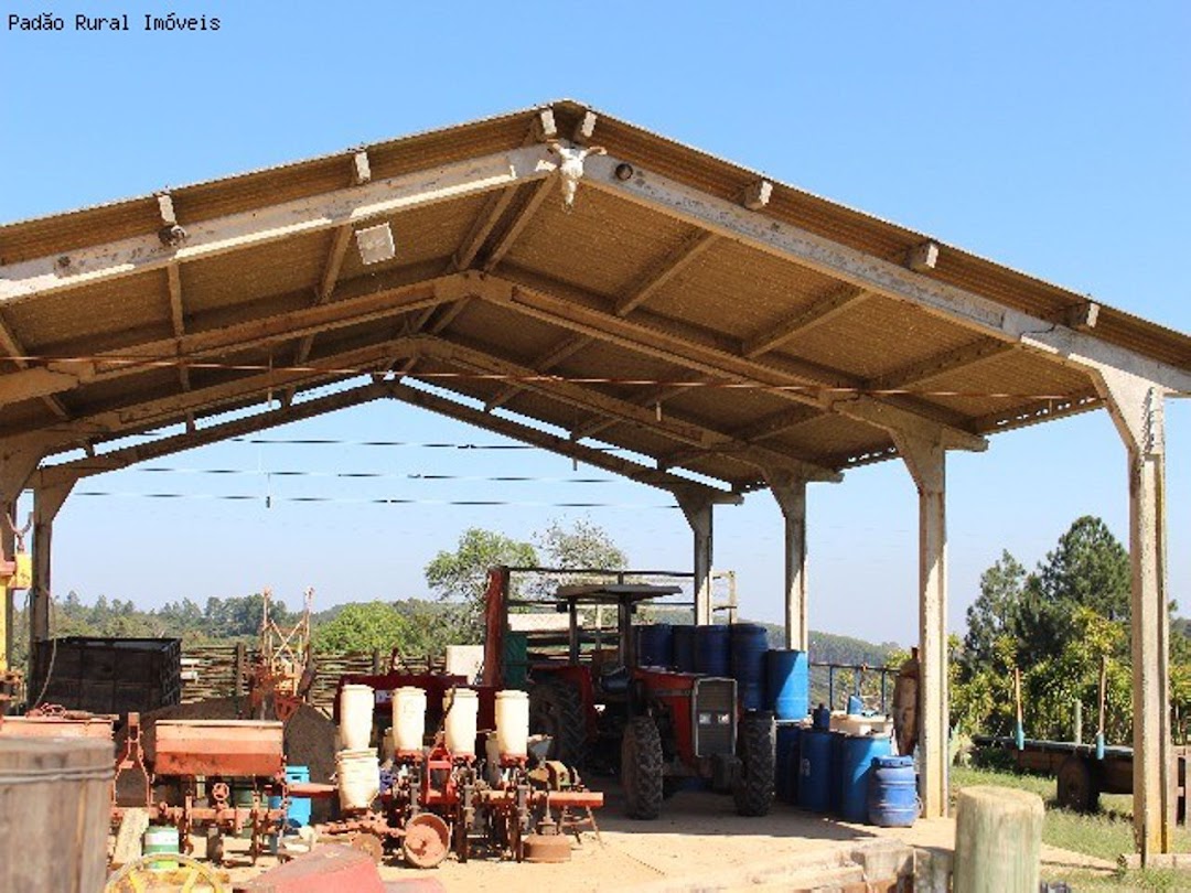 Haras e Área Rural Padrão à venda com 2 quartos, 1600m² - Foto 12