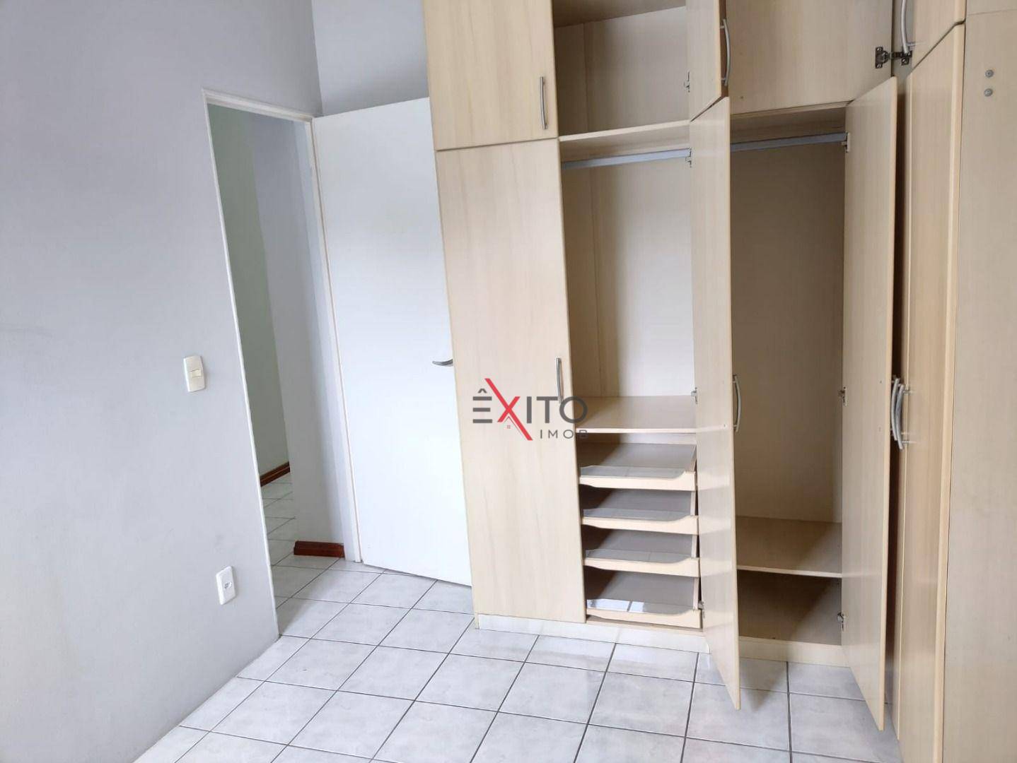 Apartamento à venda com 2 quartos, 58m² - Foto 7