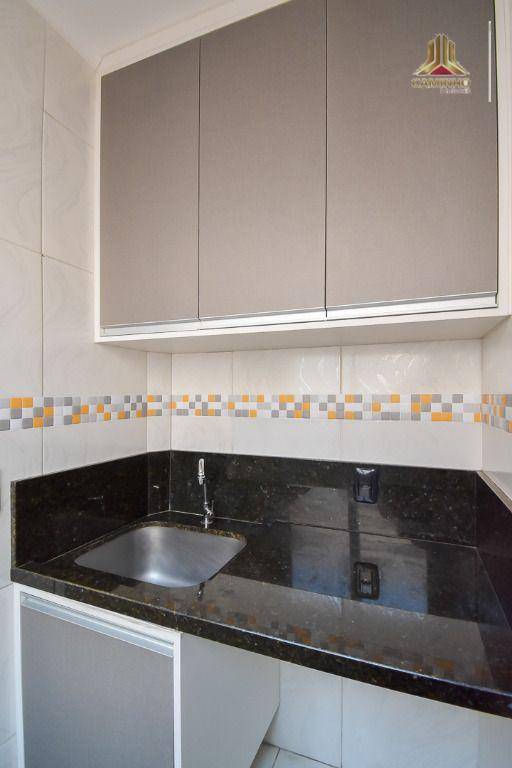 Apartamento à venda com 2 quartos, 65m² - Foto 6