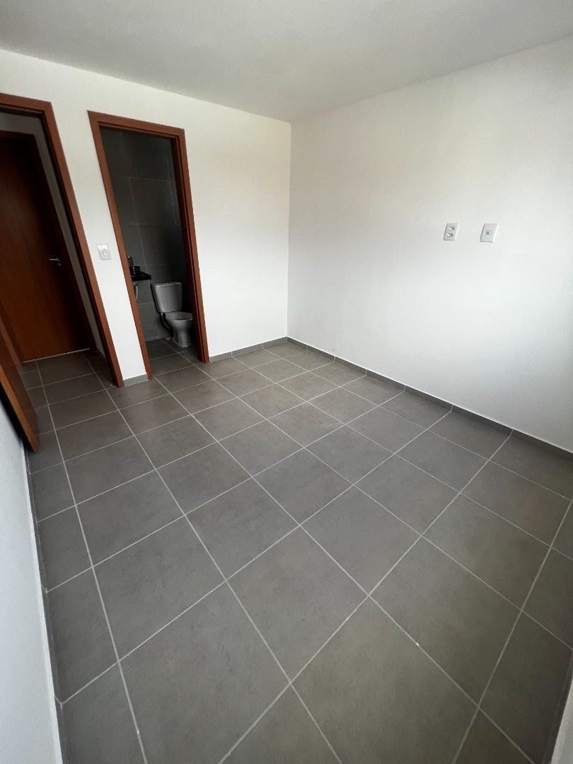 Apartamento à venda com 3 quartos, 61m² - Foto 13