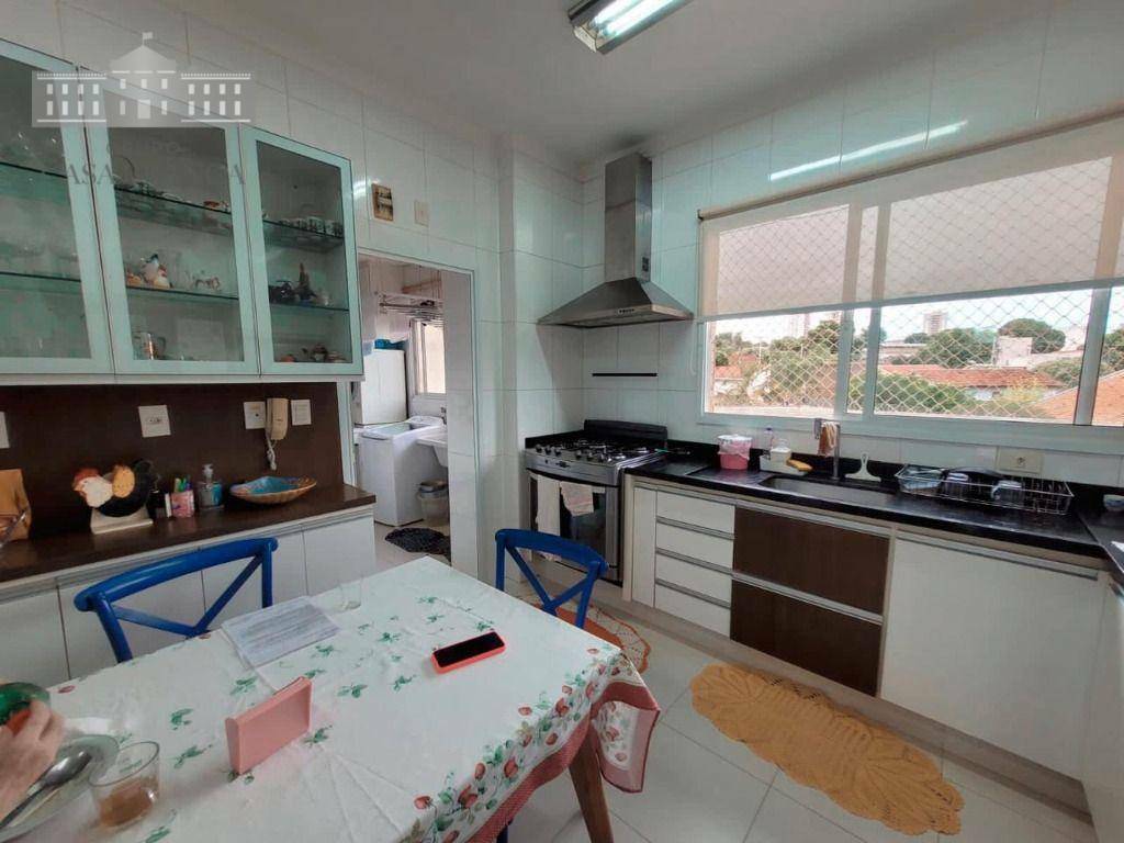 Apartamento para alugar com 3 quartos, 175m² - Foto 7