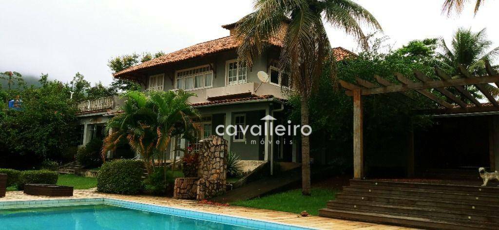 Casa à venda com 5 quartos, 285m² - Foto 1