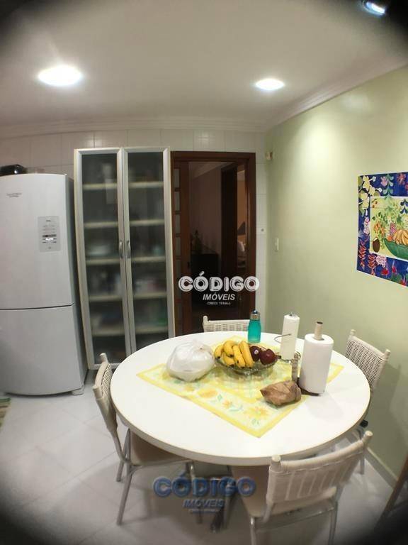 Sobrado à venda com 4 quartos, 400m² - Foto 14