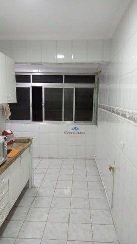 Apartamento à venda com 2 quartos, 65m² - Foto 11