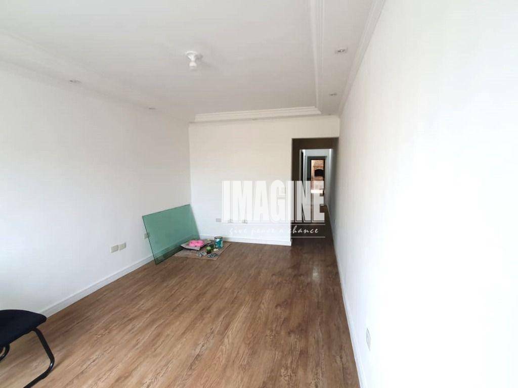 Sobrado à venda com 3 quartos, 142m² - Foto 1