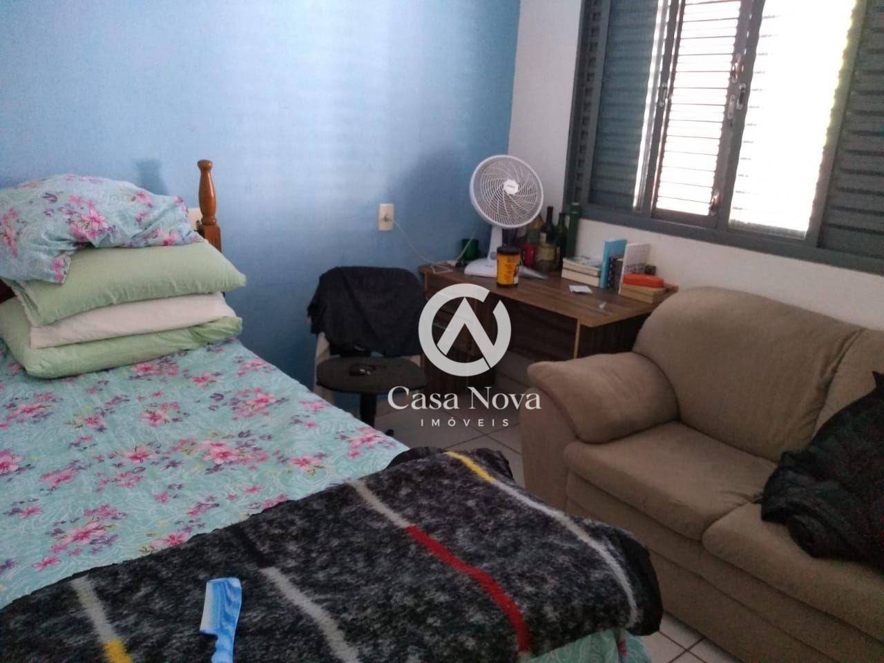 Casa à venda com 3 quartos, 100m² - Foto 11