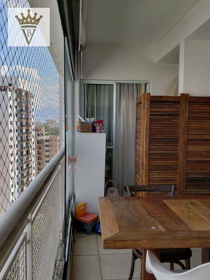 Apartamento à venda com 2 quartos, 70m² - Foto 5