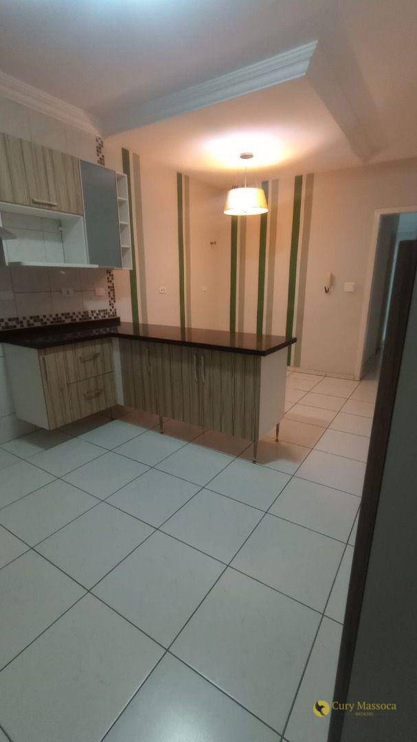 Casa para alugar com 2 quartos, 250m² - Foto 9